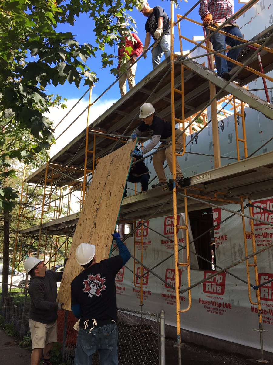 SurlyGivesADamn's tweet photo. Day #4 with @tchabitat! Is that sun? #housethatbeerbuilt https://t.co/7jdM4ZwDur