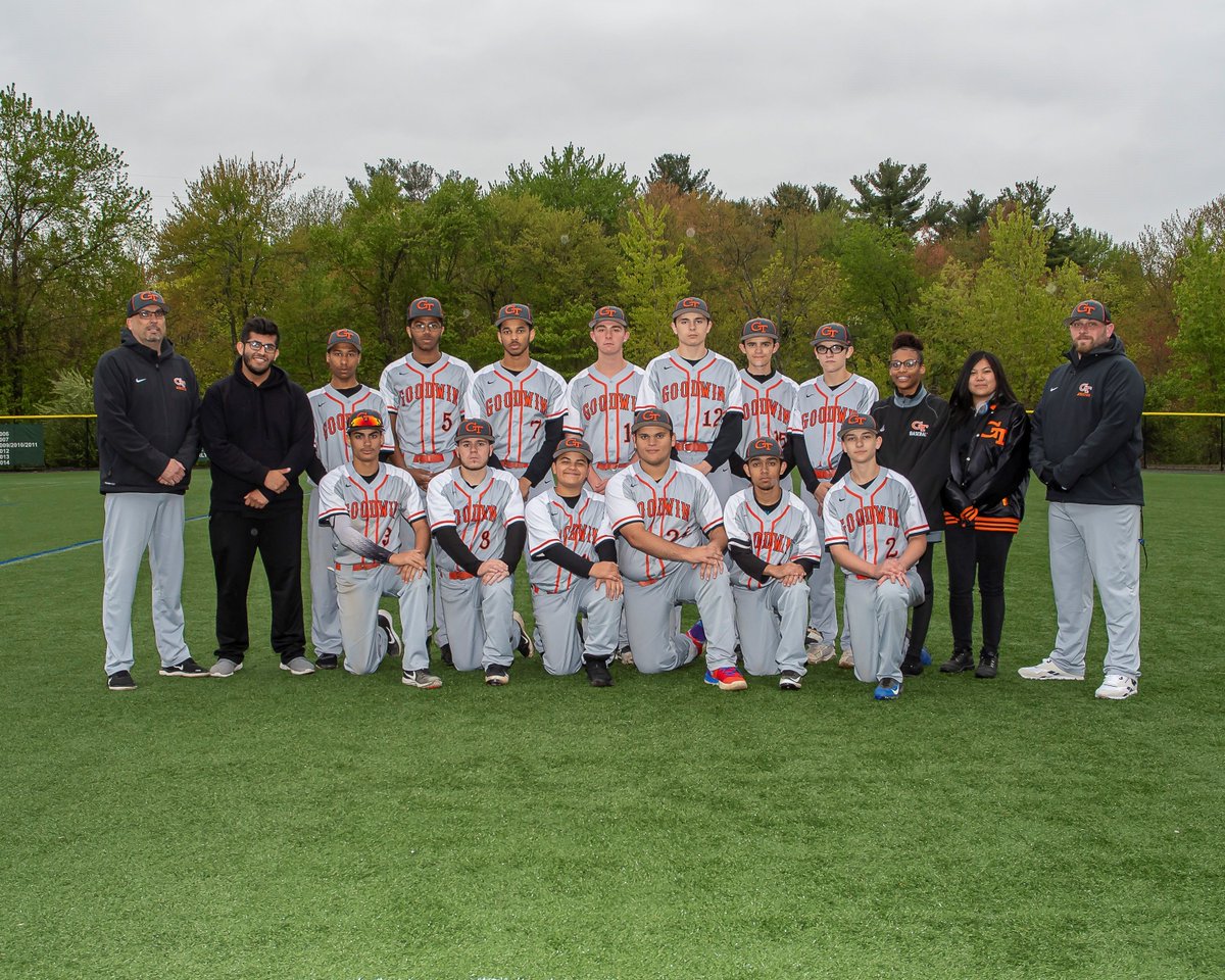 CTTechHS's tweet image. The Hartford chapter of the Connecticut Board of Approved Baseball Umpires has awarded #GoodwinTech&apos;s baseball team the 2019 Charles A. DeVaux Sportsmanship Award for displaying respect, sportsmanship &amp;amp; dedication. Congrats to Joe Granja, Joe Freundlich, Chris Lynch &amp;amp; the team!