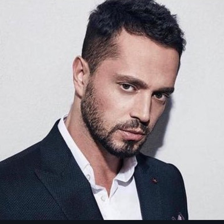 İyi geceler mbfc bu arada yarın slayt yapıcam beğenirseniz sevinirim sizi çok seviyorum bu arada muratlı rüyalar. 😴😴😴
<a href="/MuratBoz/">Murat Boz</a> #mbfc #muratboz <a href="/alibozofficial/">Ali Boz</a> #aşkbu 😘😘😍😍❤️❤️