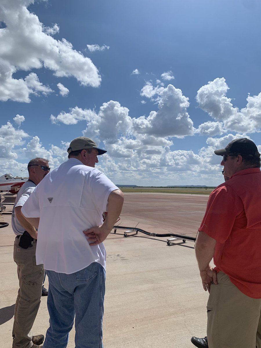 RepStanLambert's tweet photo. Learning about grass fires and how to fight them.  #txlege #HD71 #PrayForRain https://t.co/CNpBgWAwWN