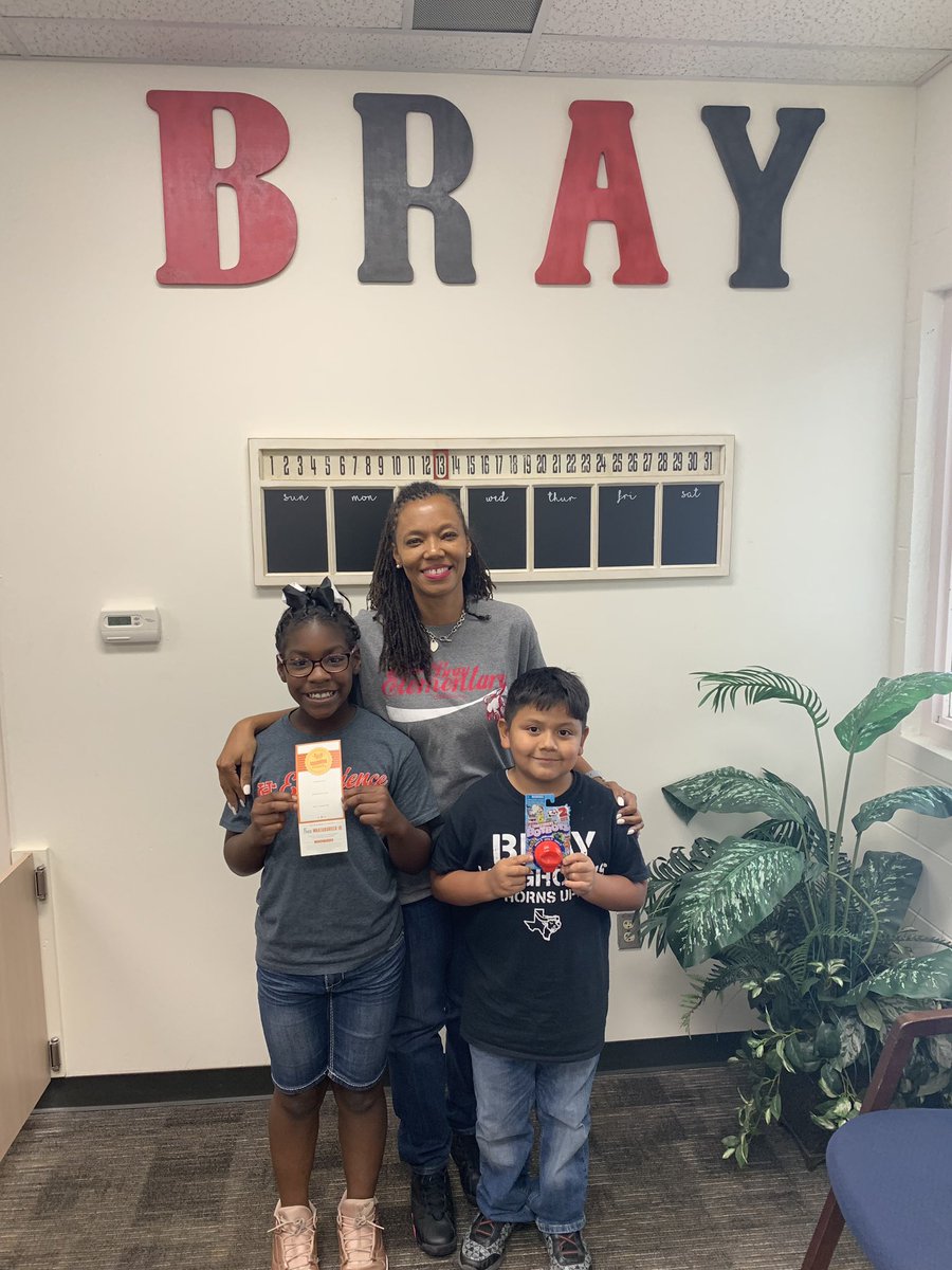 MrEtheCounselor's tweet photo. Bray’s exceptional scholars of the week! Our future is definitely looking bright with these amazing kinder and 3rd grade scholars! @brayelementary @cedarhillisd @Mrs_Miller78 @ksingle01 https://t.co/k5R06FxkNS