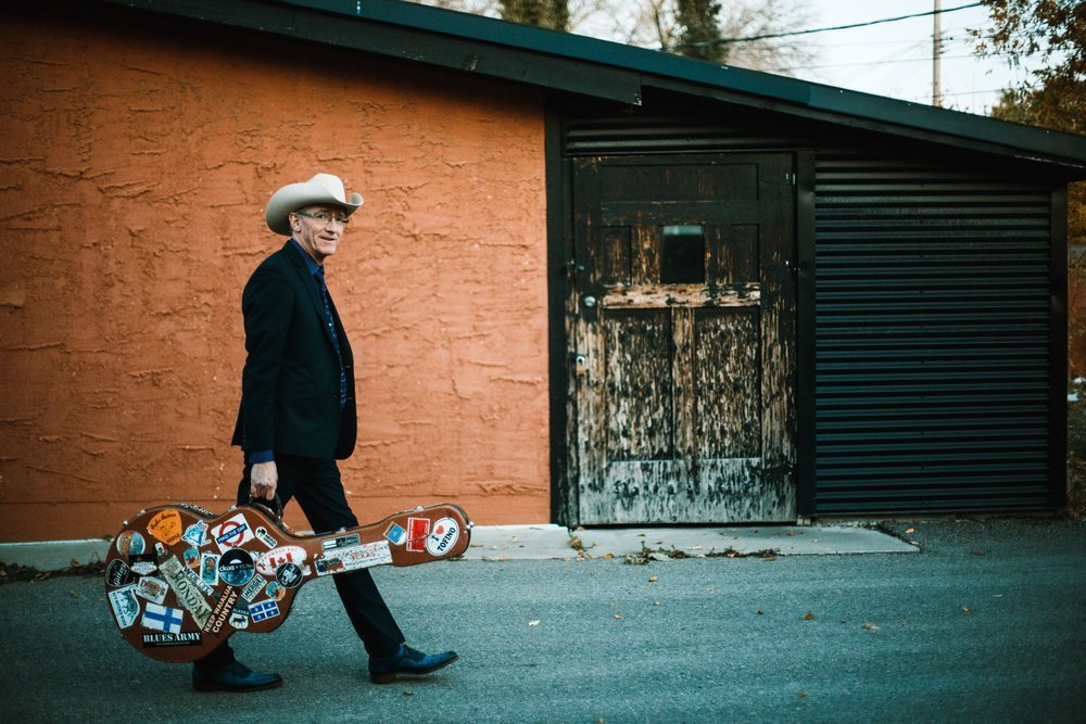 theYYSCENE's tweet photo. Tonight, head to Festival Hall for a free show celebrating @calgaryfolkfest's Cover Art release โ "a jaw-dropping collection of 21 Alberta artists covering 21 artists whoโve played the (festival)" over the past 40 years. All the info you need is here ... https://t.co/7WoymrIeq1 https://t.co/UFgip2r5Gd