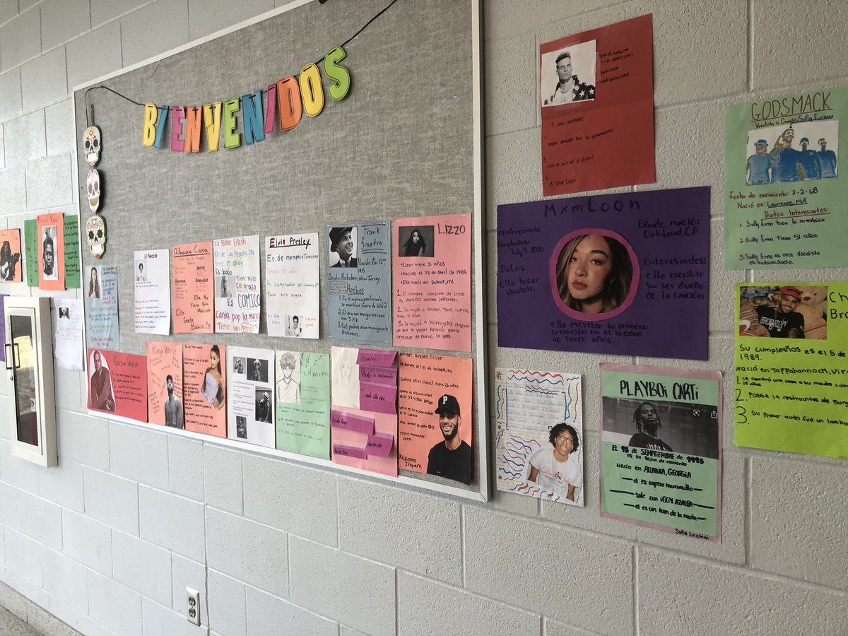 sraperez_MLCHS's tweet photo. Our Spanish II’s spent the week describing their favorite artists/musicians in Spanish. Monday, we’ll do  a ”gallery walk” to view everyone’s work and answer questions to check for comprehension. #mlchs #scps #spanishclass https://t.co/Jv0etS7hP2