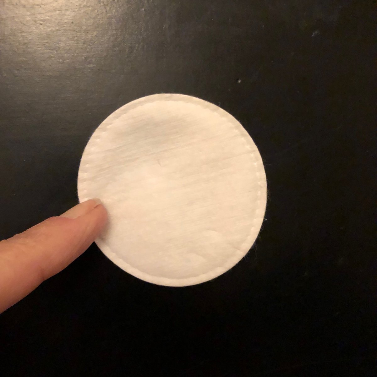 MelanieLampro's tweet photo. This evening, I attempted to take a picture of the moon.
I got two black frames, a blurry shot of my forehead and a lovely snap of my neighbour's chimney.
So, I improvised...
🌕#fullmoon #harvestmoon #moon #notthemoon https://t.co/NqIiYwlP6X