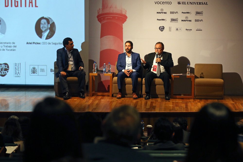 SETYYucatan's tweet photo. Con su participación en el panel “Seguridad y privacidad en la era digital”, el titular de la Sefoet, @ErnestoHerreraN, expuso los componentes de seguridad e innovación que han jugado un papel fundamental en el desarrollo económico de #Yucatán... https://t.co/mLPRA9olwU