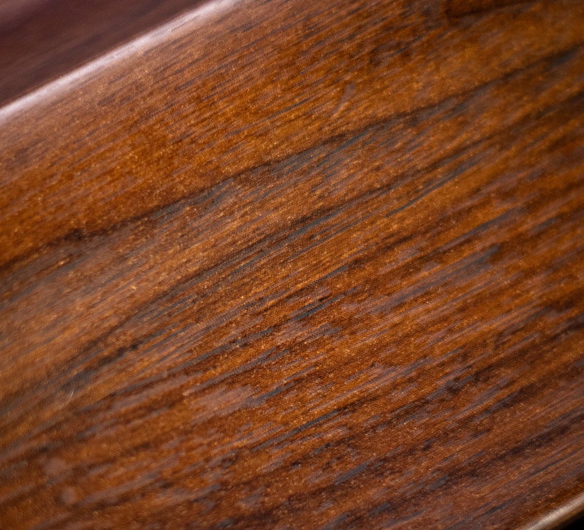 TVmirrors's tweet image. This is the classic 🌰 American Walnut frame which is perfect for your NEW HIDDEN TELEVISION!!!  If you would like to check out more about the American Walnut frame or other frames, check it out here! bit.ly/2N9KyCz 

#hiddentelevision #mirrorframe #classic #frame #wood