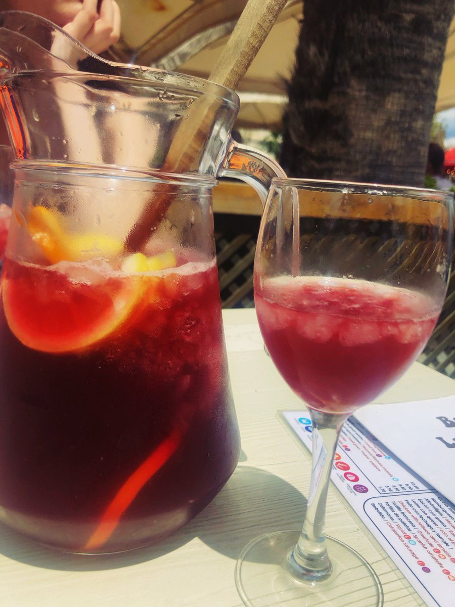 lorandus's tweet image. Sip Sip Hooray, it's Friday! Beachside at Barceloneta Beach, sipping on some red sangria is the perfect start to the weekend! 🍷🏖
.
.
.
#barcelonetabeach #barcelona #spain #lorandus #travel #incentivetravel #engage #inspire #explore #travelbetter #nextlevel