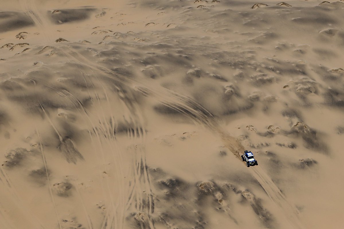 🇬🇧 The Atacama Desert, just for riders who dare to live it 🔥👊

 🇨🇱 El Desierto de Atacama, sólo para pilotos que se atreven a vivirlo 🔥👊

📷: @rally_zone   #crosscountrymundial #crosscountry #race #crosscountryrally #atacamadesert #chile #tierraamarilla #FIM #FIMcrosscountry