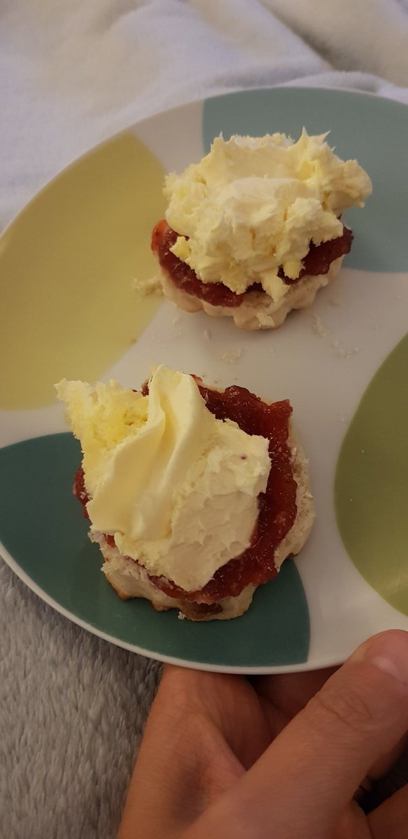 KentGirlMusings's tweet photo. The only correct way to enjoy a scone @michaelxavierUK @Kierbro.  Jam first and then lashings of @Roddas_Cream !!  #jamfirst #thewarrageson #clottedcream #devonorcornwall https://t.co/CqvFukJ9Jr