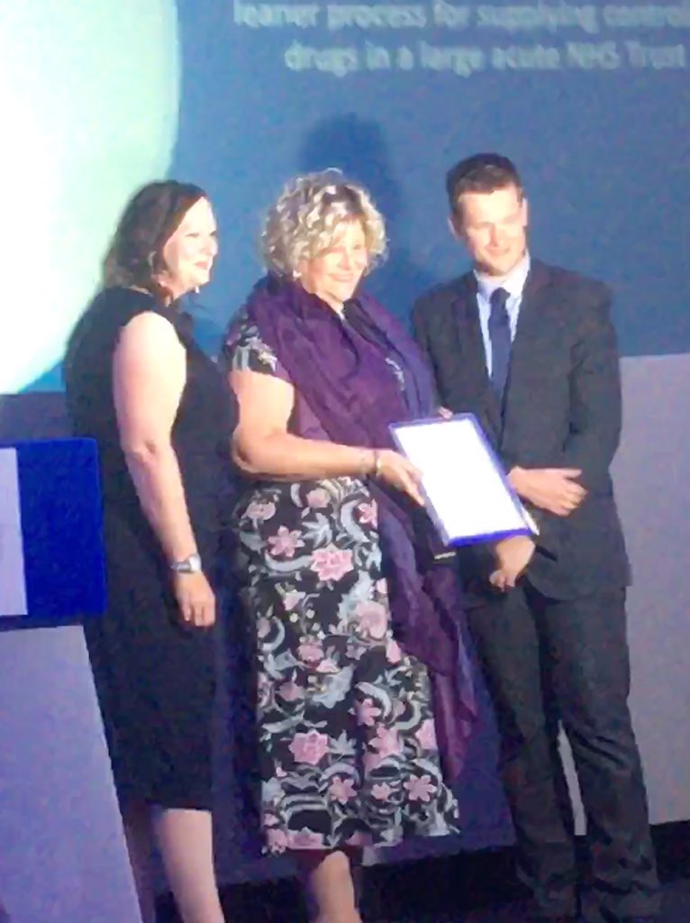 cdawson_pt's tweet photo. An amazing example of the Leeds way @pharmacylthtr @NelatOvalCorner #yeshelen #twoawards #proudtobeyourdrinkingbuddy #aptuk19 https://t.co/t9jAp86J99