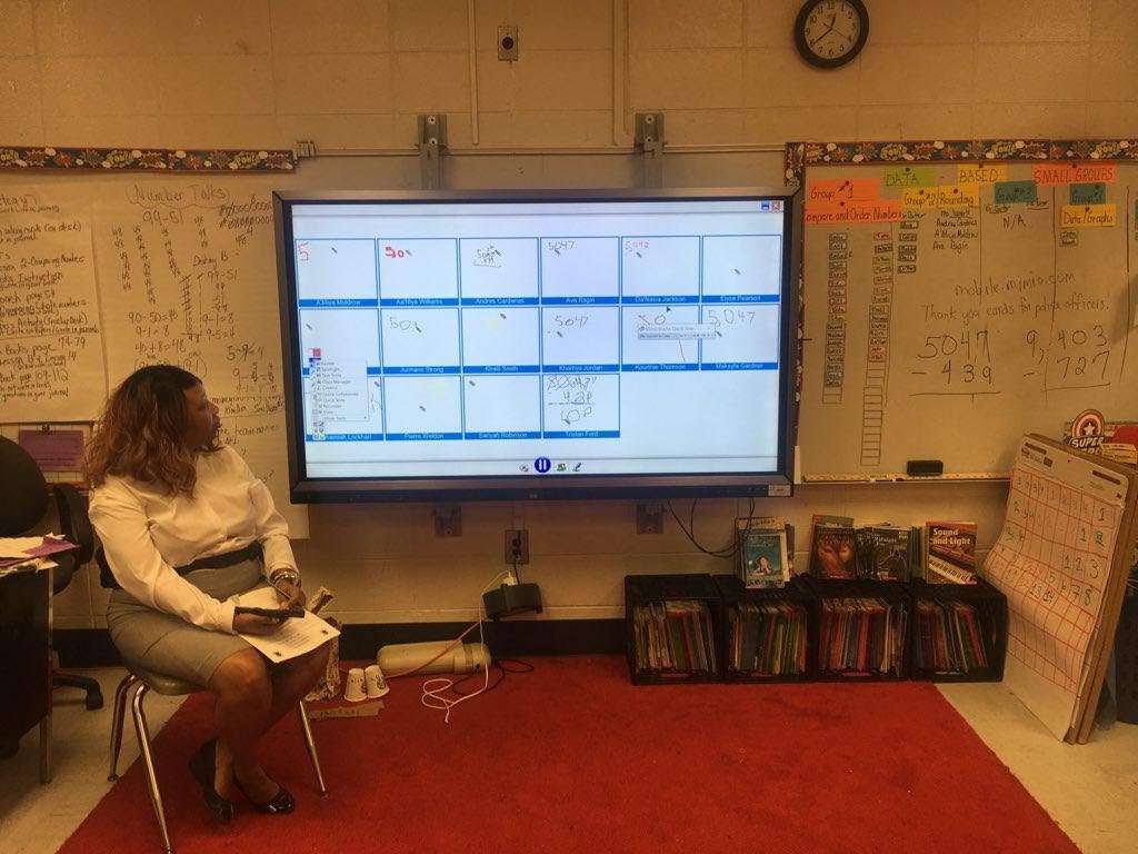 MimioInAction's tweet photo. This teacher is using the Quick Collaboration feature in #MimioStudioNotebook to enhance her instruction with the students. Great things are taking place at Church Street ES in CCPS! #MimioInAction #EosEdu #Boxlight @CCPSNews @CCPSEdTech https://t.co/KKS7ZZgfmZ