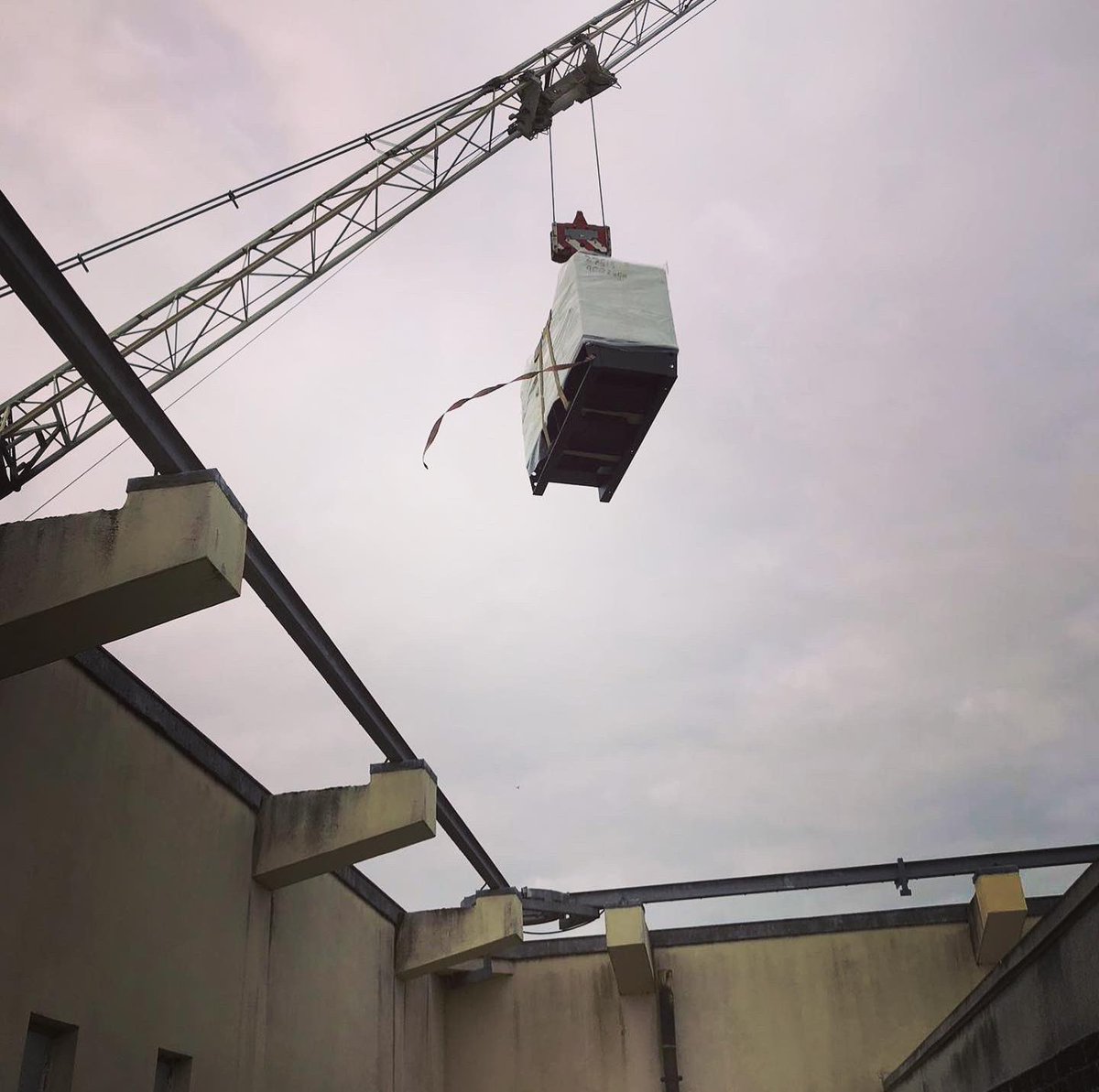 DSMcontractlift's tweet photo. @dsmcontractlift #ifanyonecanDSMcan #working24/7 #ContractLift #happydays😊 https://t.co/40irruhQwS