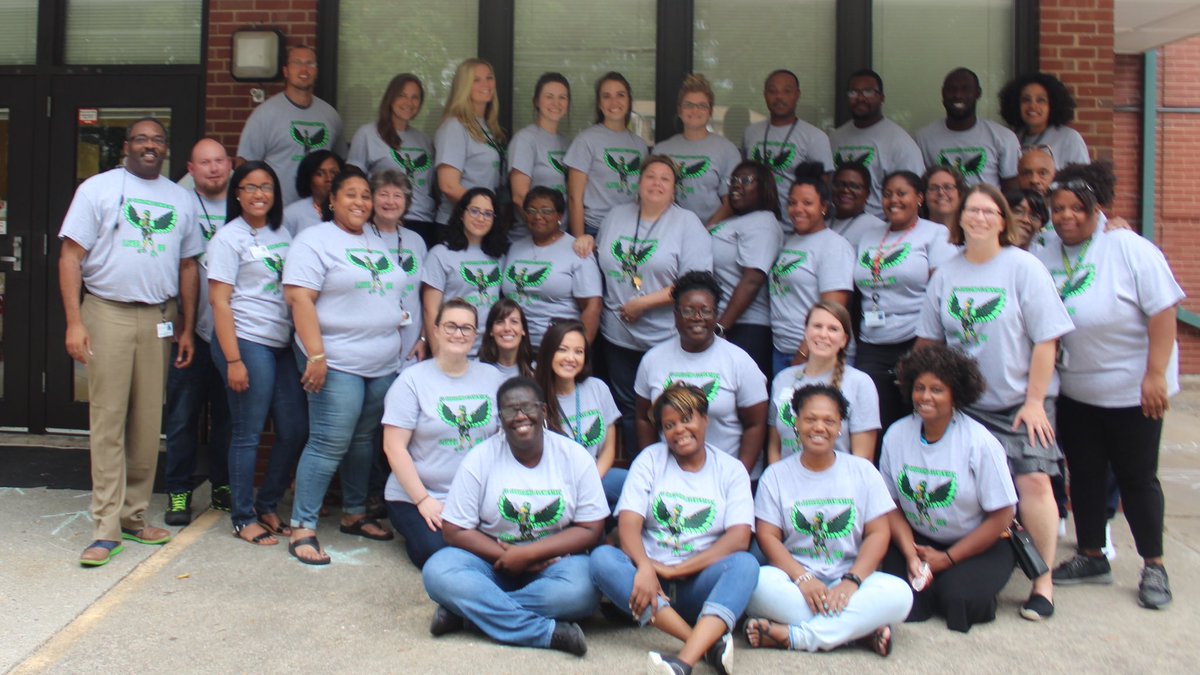 cc_spaulding's tweet photo. @cc_spaulding is excited about a focused and ready team. #LevelUp #hashtagfriday #rigorandrelationships @drstacydstewart @educonsultfirm https://t.co/W2YHueeoMb