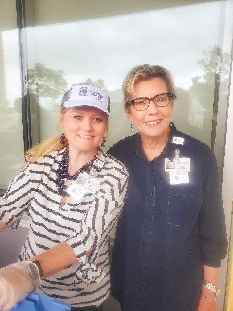 acnwDMcD's tweet photo. Trisha knows how to throw a party! What a great celebration of our year💙 #BetterTogether #teamacnw #FridayFeeling #BBQ #championsforchildren @cafe_hunt @TrishaMontague1 @DiehardWVUfan @MrTweetyVeity @ACNWDrRob @ChandaChacon @smithsarah1106 @LDRylee @DLThiessen @ARChildrensTeam https://t.co/bFkGlVNUqH