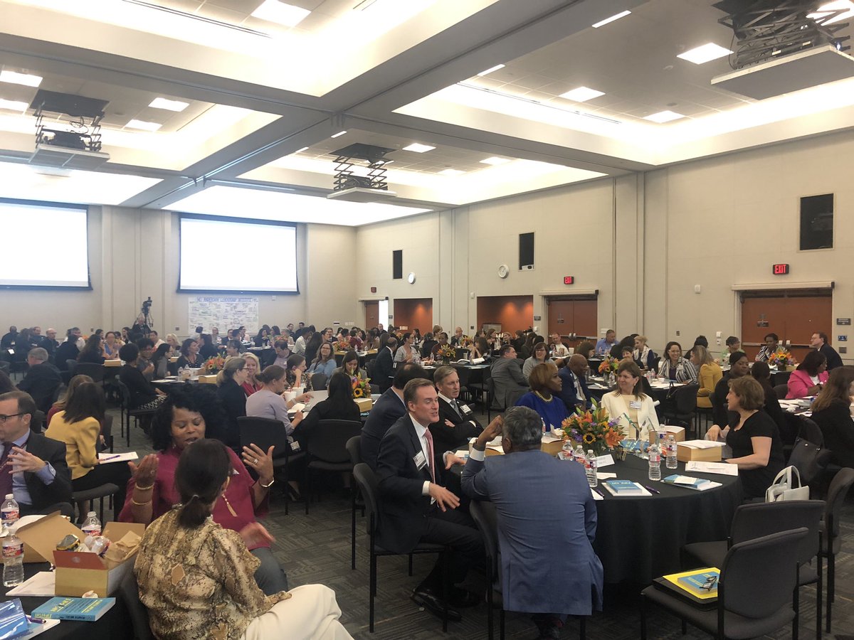 clholladay3's tweet photo. An incredible first year! Leadership Day 2019 - a day raising self-awareness #LeadershipInstitute @MDAndersonNews https://t.co/p2puKj12ZF