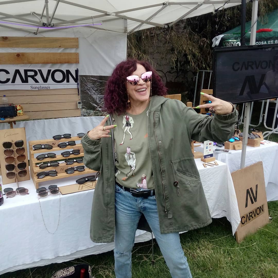 kennyelectricos's tweet photo. En el festival #evolutionMusicFest con los amigos de los lentes Av Carvon. Caiganle se pondrá bueno https://t.co/R6SYIF2e7s