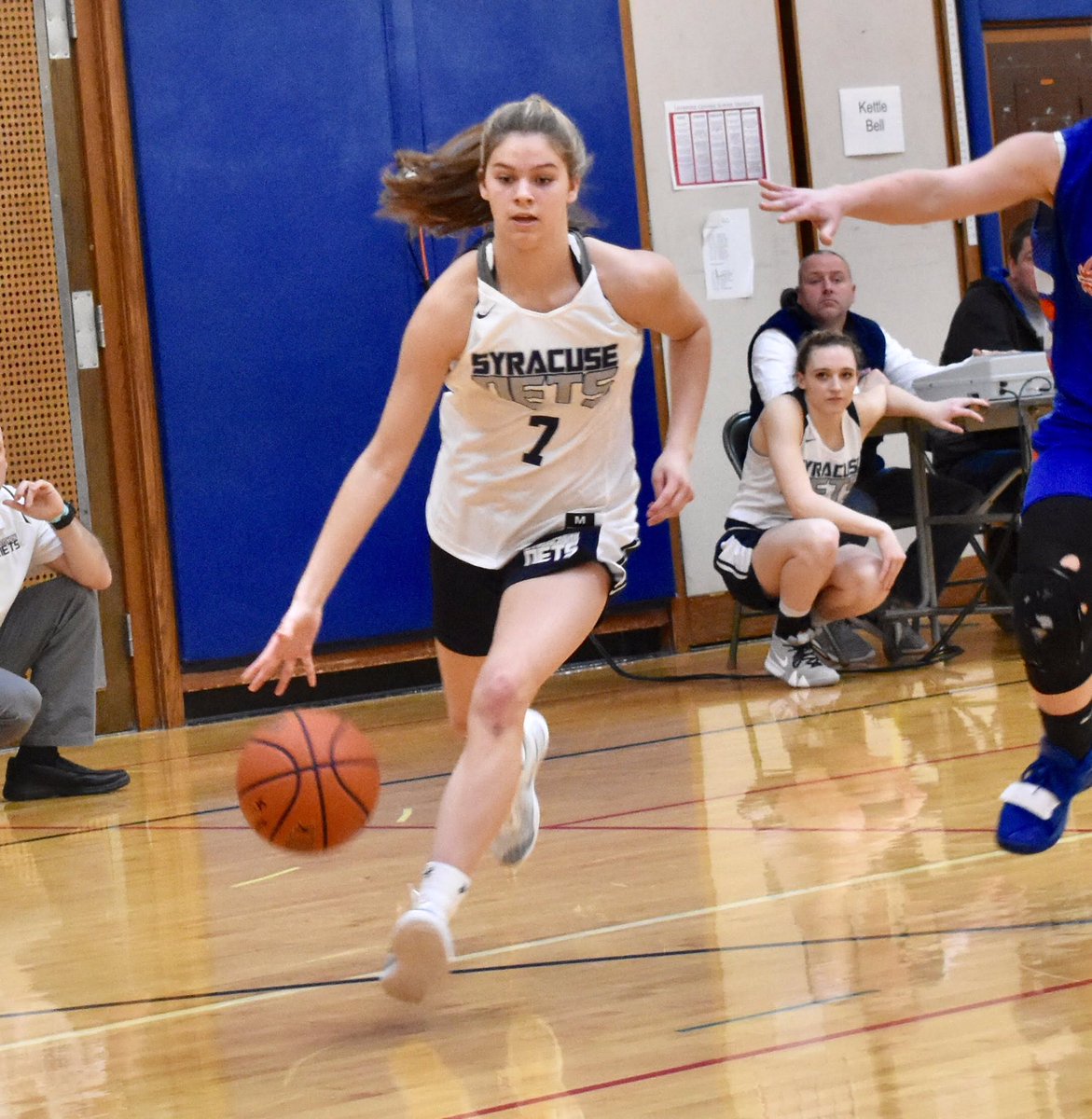 NYSTakeover's tweet photo. Good to have the homies back 🤙🏼 Liverpool 2021s Victoria Morgan & Karly Shifflett, who both made the trip from Syracuse to the 518 for summer league this year, will be back in the building for #ESTUpstateFallShowcase on Sep 29!
HANDFUL OF SPOTS LEFT: https://t.co/wB64HPofuD https://t.co/B66fI1GgGl