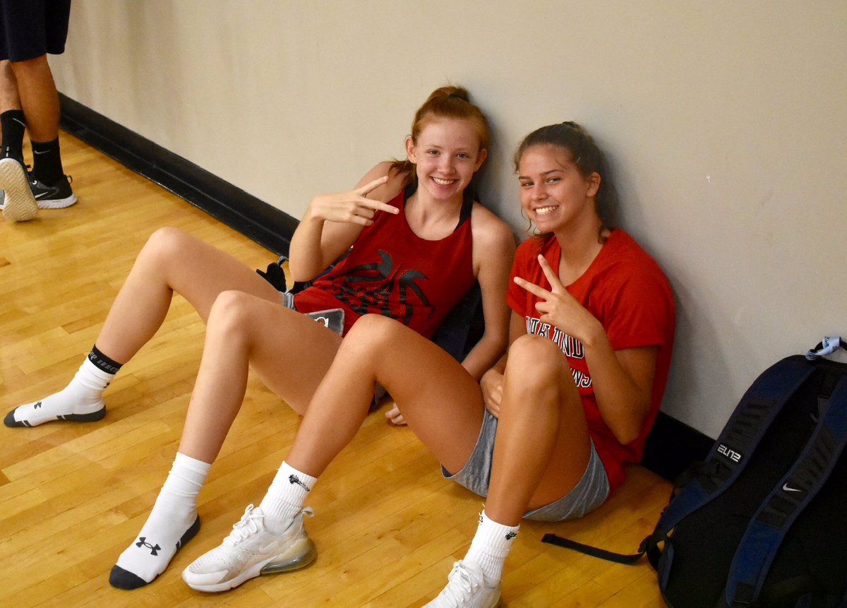 NYSTakeover's tweet photo. Good to have the homies back 🤙🏼 Liverpool 2021s Victoria Morgan & Karly Shifflett, who both made the trip from Syracuse to the 518 for summer league this year, will be back in the building for #ESTUpstateFallShowcase on Sep 29!
HANDFUL OF SPOTS LEFT: https://t.co/wB64HPofuD https://t.co/B66fI1GgGl