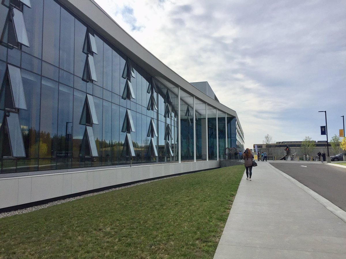 TDA_LindsayS's tweet photo. Excited to be at the #BigBang Grand Opening of the new @uLethbridge Science Commons building! Congratulations!! #uleth #ulethscience #ulethbigbang https://t.co/vkwAuJmnmd