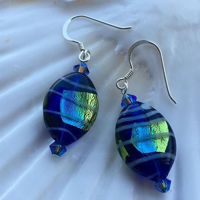 pearlysmith's tweet photo. Dichroic glass beads and Swarovski Crystal Earrings on sterling silver earhooks please comment or message me for more information #angelasmithjewellery #earrings #earringessentials #H2H #glassbeadearrings #bcmotd #bohojewellery #ukindiebiz #justacard #br… https://t.co/gpflWlhMEK https://t.co/pWmfCC76EG
