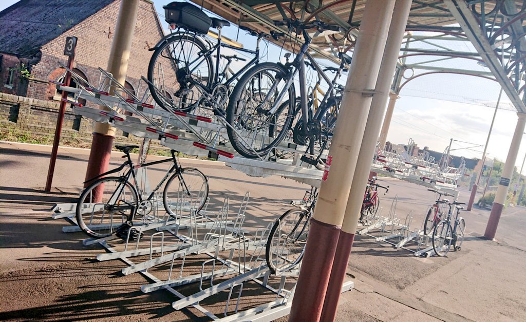 Commuters will now find brand new and improved secure bike racking on the platform at #Lichfield City Station. Remember to register your bike for free at bikeregister.com
🚲🔐 #LockItMarkIt
<a href="/WestMidRailway/">West Midlands Railway</a> @TransportforWM @BTPBlackCountry