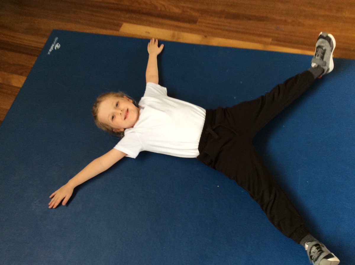 TadPrimaryAcad's tweet photo. Jupiter team can make shapes using different parts of our body. Digits, knees, forehead, elbows, feet and lots more #welovepe #humanbodyisamazing #jupiterteamlovelearning https://t.co/5cFYmGILqs