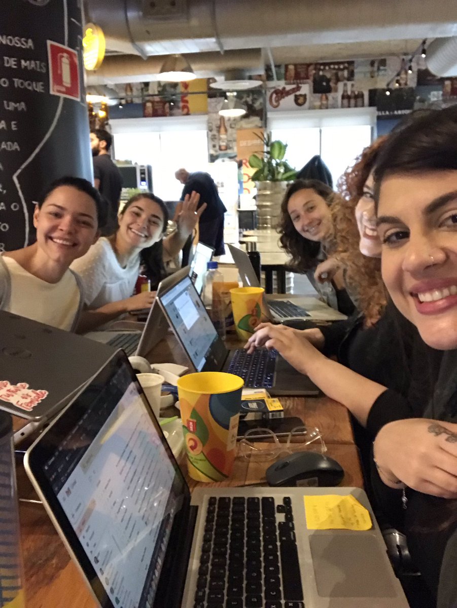 AlineKhoury's tweet photo. Hoje é #DiadeResponsa2019 aqui na firma :) @CervejariaAmbev https://t.co/9q7lfhjE1G