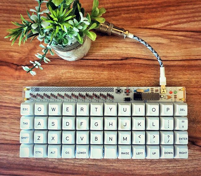 keycapsss's tweet photo. Plaid keyboard kit back in stock.
Acrylic top plate, to use plate mounted Switches.
Picture by @loviniltra
#ortholinear #keycaps #keycapsss #mechanicalkeyboard #keyboard #cherrymx #mechkeyboard #thatclickyfeeling …
📸 https://t.co/a2Kwv3dOE3 via https://t.co/3BHef2SdLS https://t.co/Pca8o9m7id