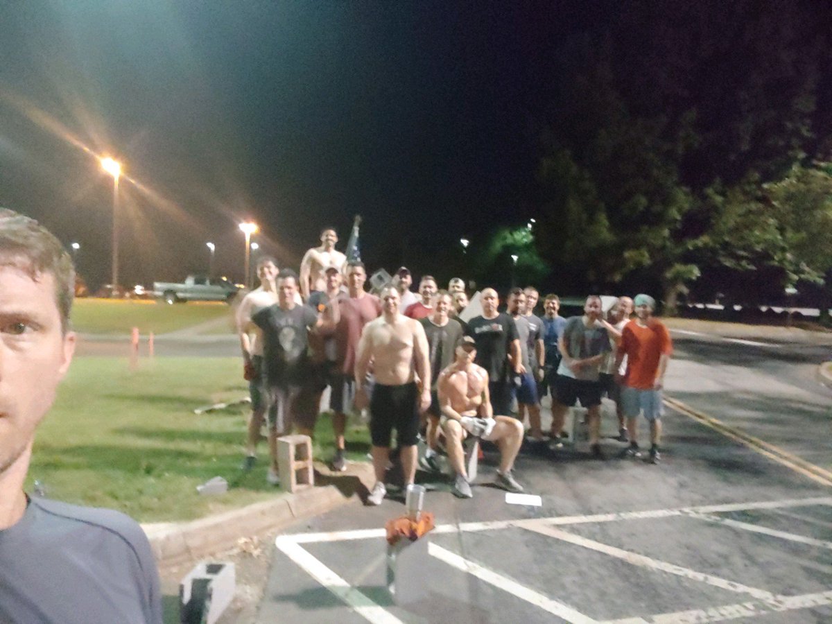 f3erector's tweet photo. 21 HIMs took on the @F3IronPax  week 2 challenge this morning at #F3JUCO in #HardinValley. We have some PAX that have come a long way! @F3Knoxville https://t.co/y6bkR5LBDy