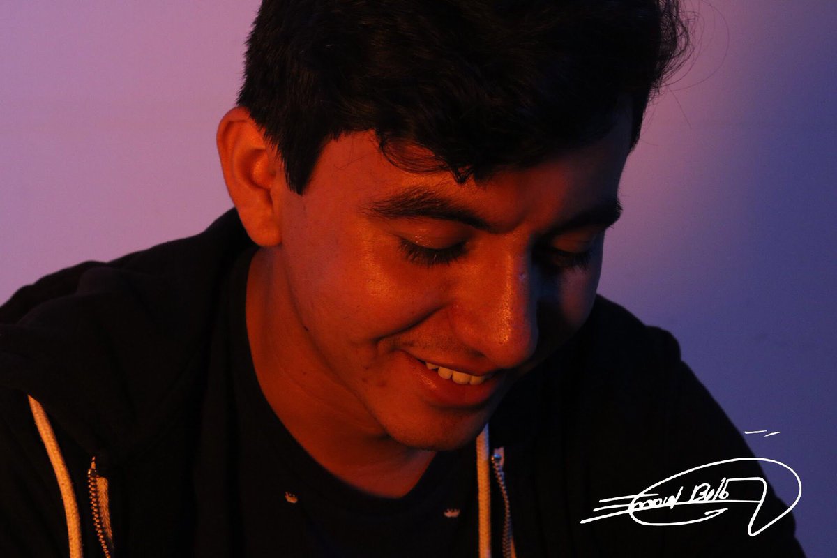 ebzavala's tweet photo. Retrato
#fotoescom19 #picoftheday #foto #photography #fotografia #FotoUIO https://t.co/WzT9Qkymjo