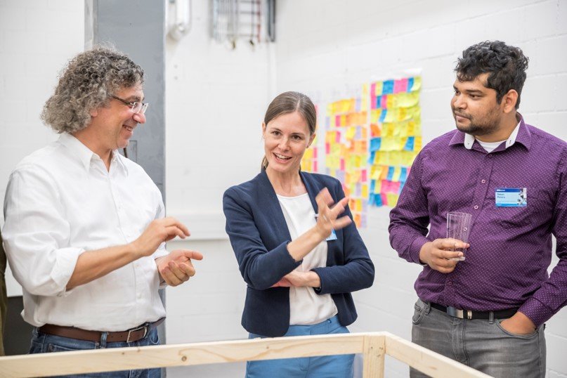 bernhardwehrli's tweet photo. #ETHWeek day 5/ 3

Pitching time! Now we move the experts in. Teams define 
* what to test
* what to show, (show not tell)
* how to actively observe
* what to ask https://t.co/45MPXV6bRN
