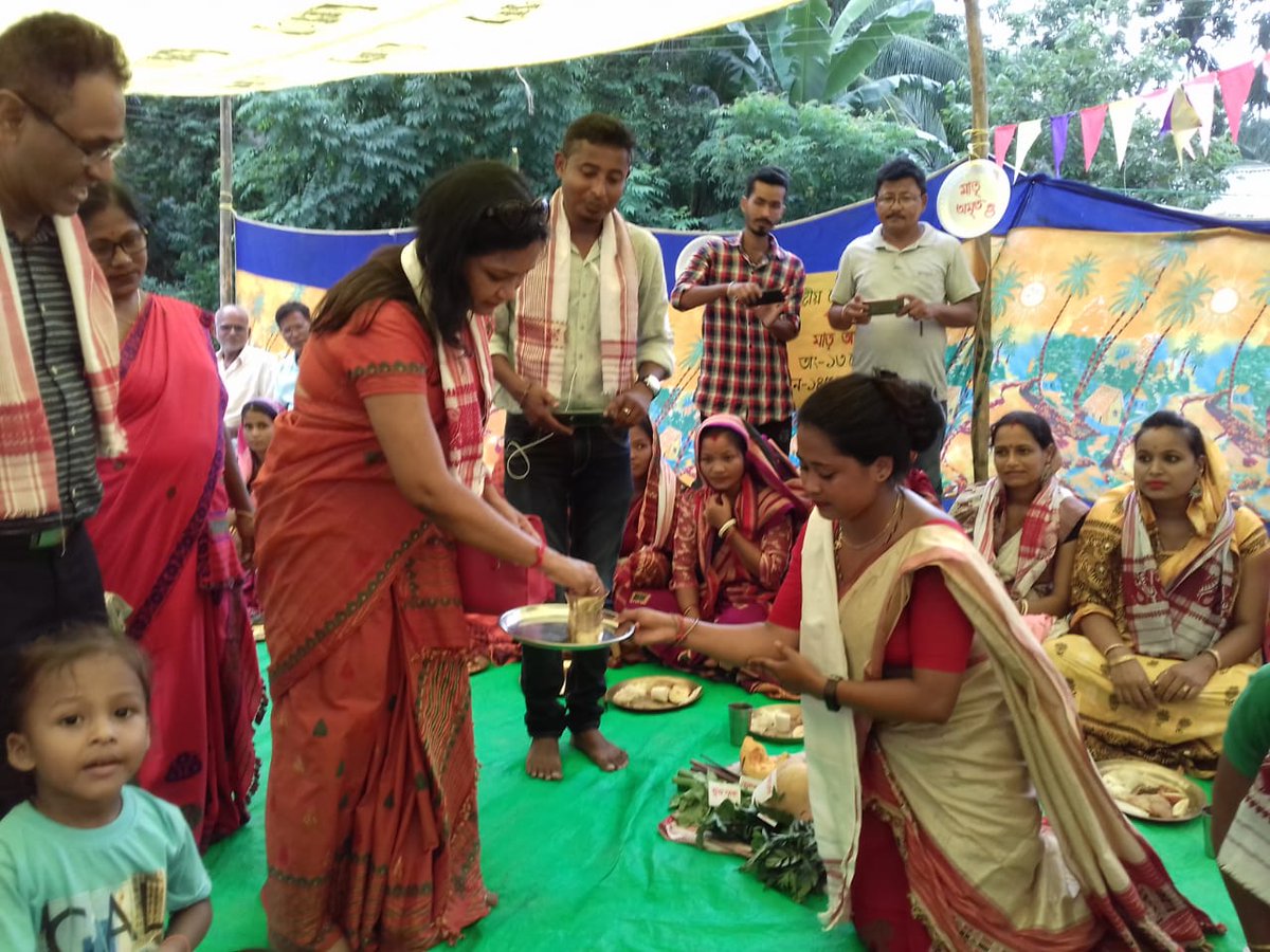 DrByomakesh's tweet photo. #CommunitybasedeventsCBE a platform for community awareness towards care of mother and children
#Goalpara district organised #matrubandana and #annaprasan I'm presence of #DC_Goalpara and #ADC in #poshanmela
@MinistryWCD @ADTPIRAMAL @PoshanAssam @POSHAN_Official @PiramalFdn https://t.co/ZPdsq84BNG