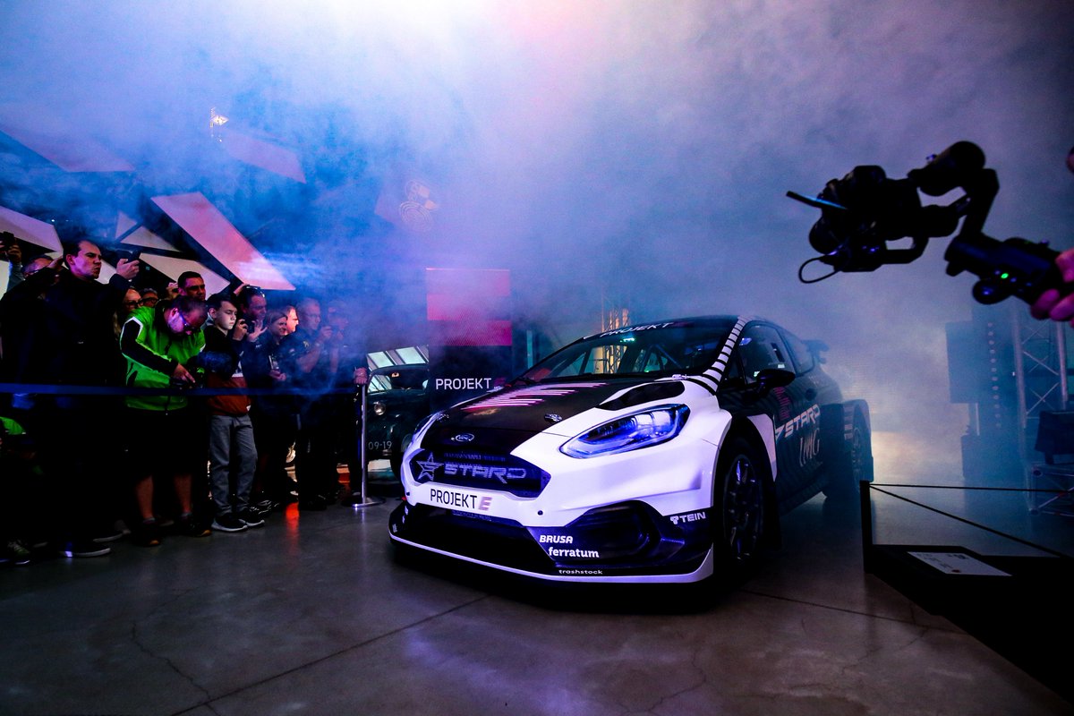 projekteseries's tweet photo. #ProjektE will produce up to 450kW (613bhp) combined power, 1100Nm of instantaneous torque and produce a top speed of 240km/h. 

The power unit is capable of 0-90% torque in about 0.032s. The motors rotate at up to 14,000rpm. Projekt E will add a whole new dimension to RX. https://t.co/nsprb66QUN