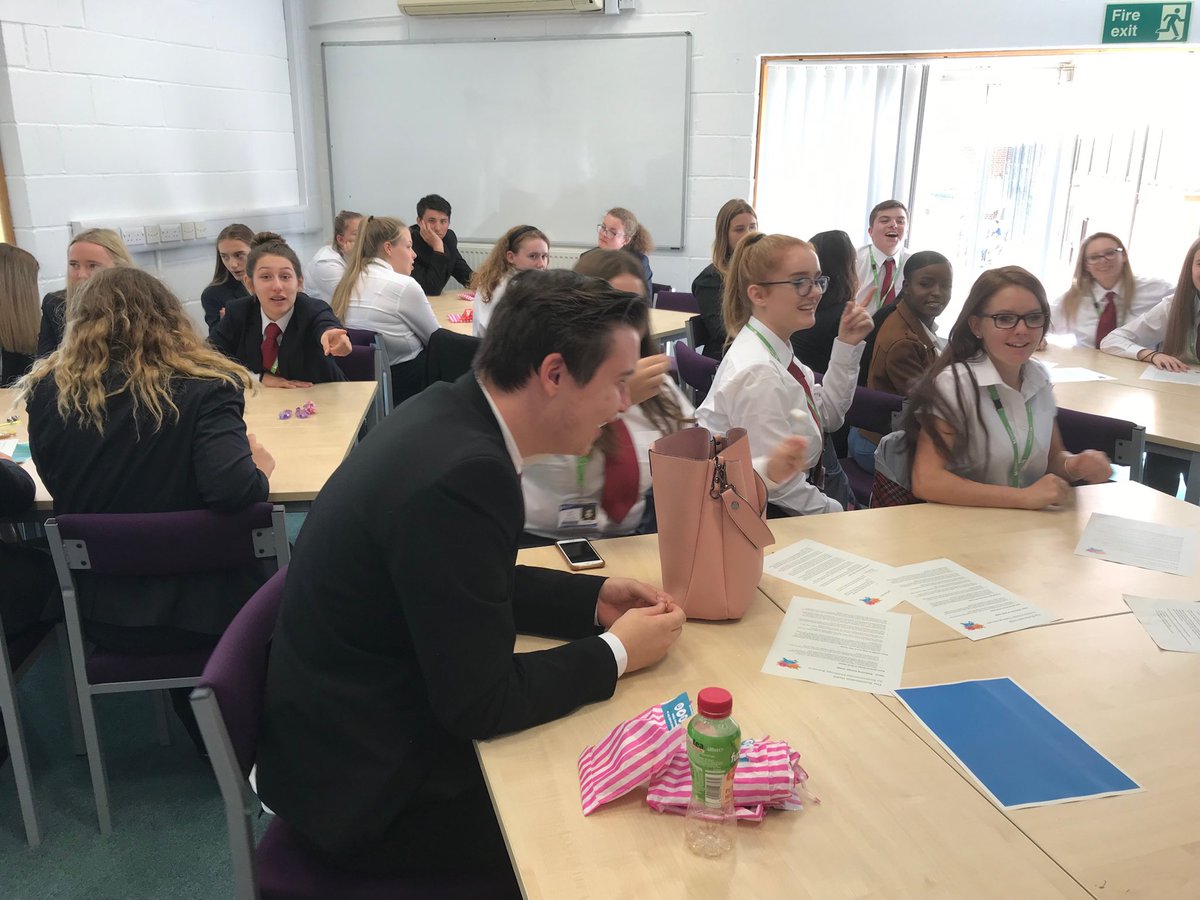 PhilipBerners's tweet photo. Level 3 students ⁦@ColchesterInst⁩ visiting ⁦@EdgeHotelSchool⁩ ⁦@Uni_of_Essex⁩ today &amp; trying edible bugs 🐜 https://t.co/2ym01WlUIo