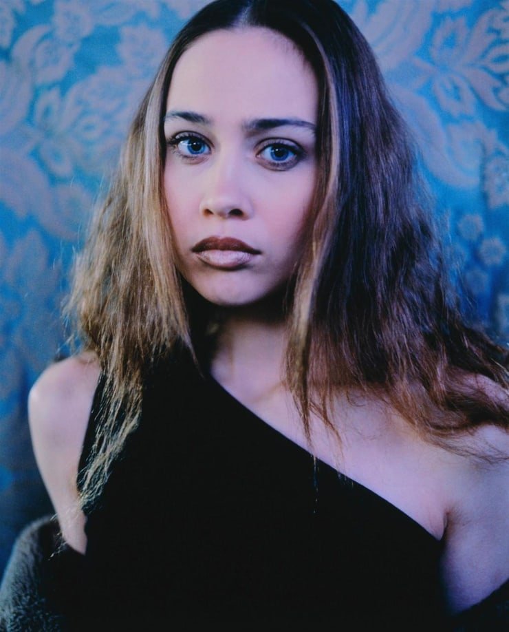 Happy birthday to one of my favorite artists and songwriters, Ms. Fiona Apple. 