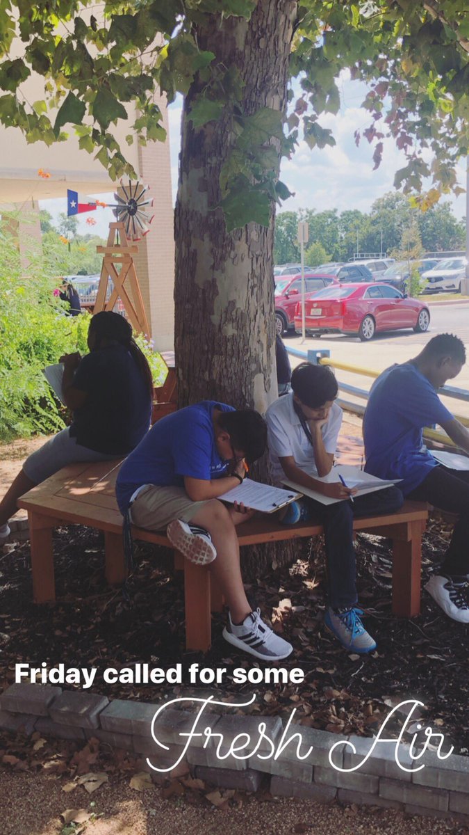 MissJMcManus's tweet photo. We all had the wiggles in the classroom today, so we decided to take advantage of our fabulous outdoor classroom! @nimitzms_neisd @nimitzms_elar https://t.co/V9tpiDPIjR