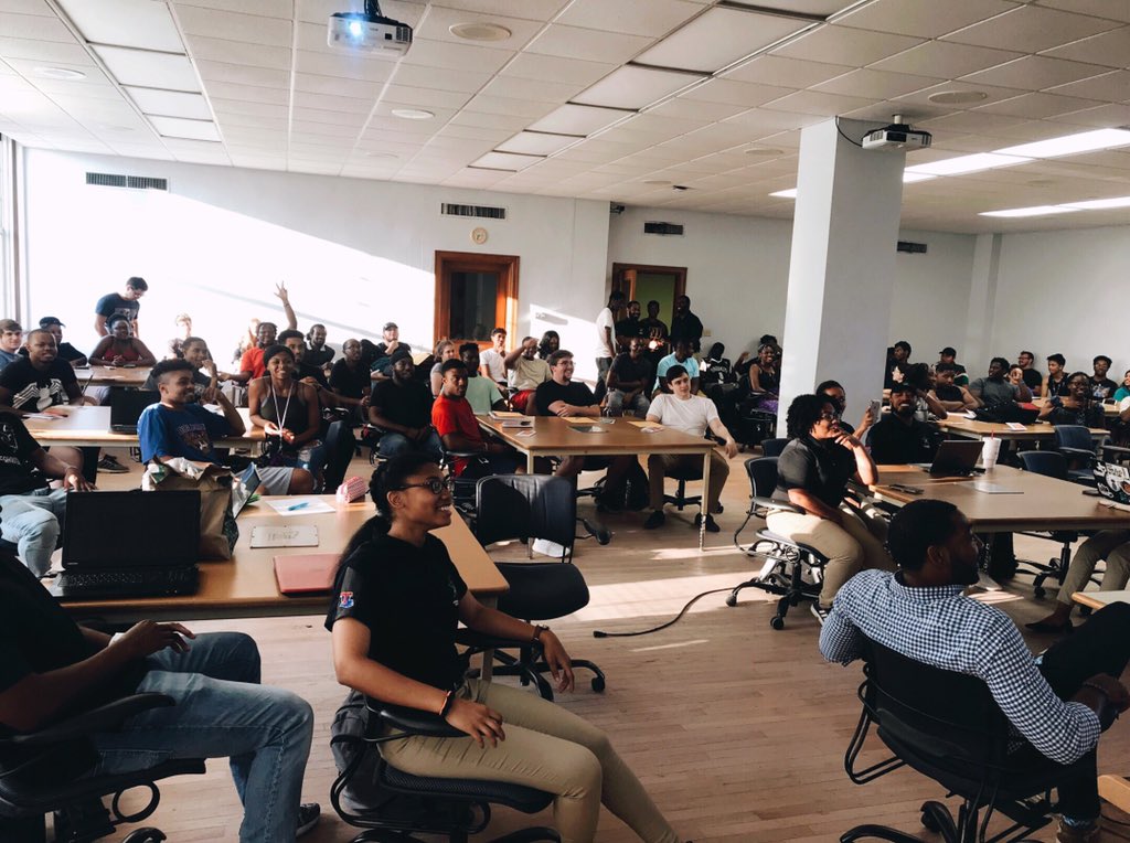 LATechNSBE's tweet photo. Last night was a great turnout! We enjoyed meeting everyone, and thank you for coming to our first GBM. We’re excited for what’s to come! #nsbe #LaTechnsbe https://t.co/qNFY7lHsb7