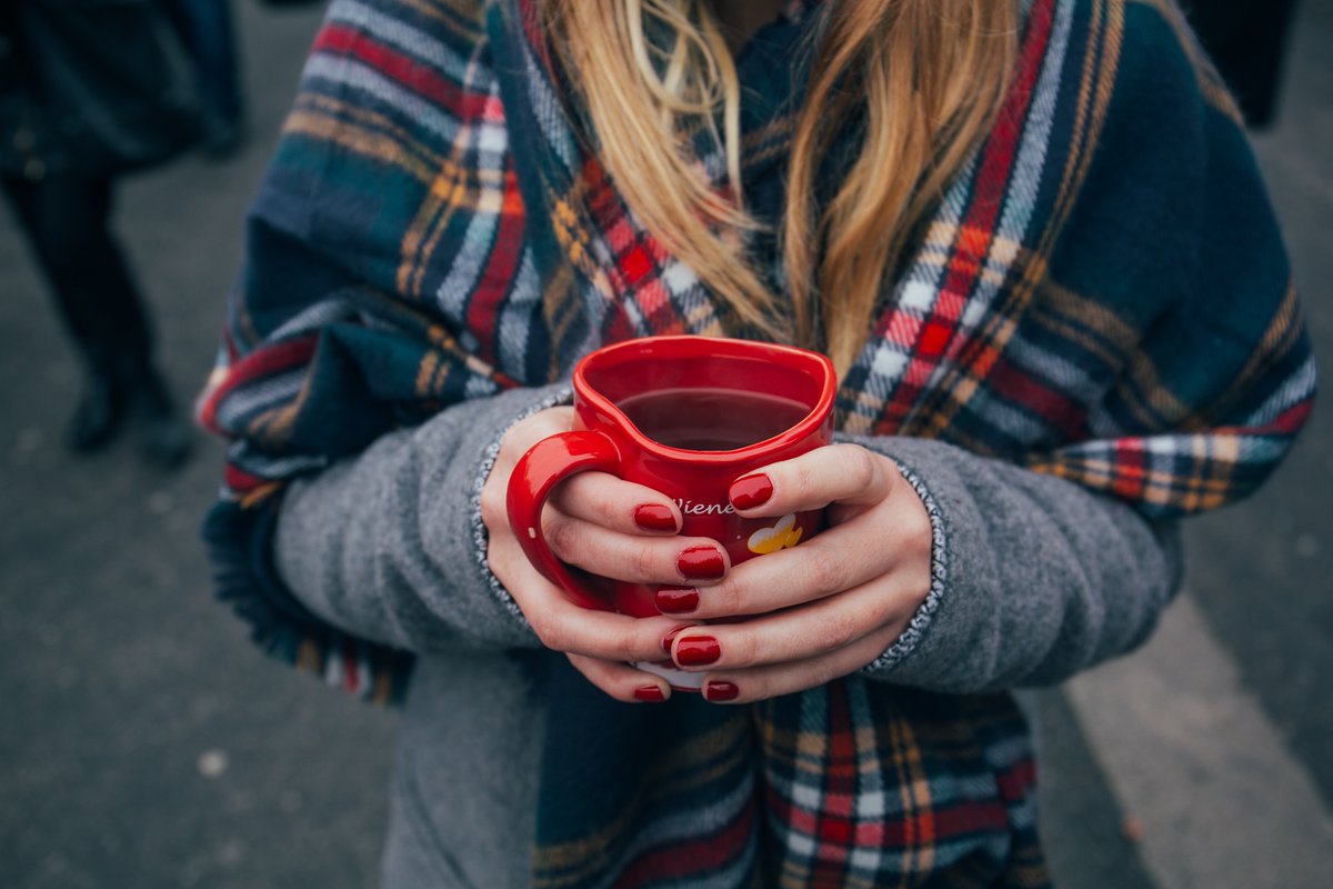 NHDES's tweet image. Did you know that by replacing one disposable cup a day with a reusable mug for one year you prevent 16 lbs of trash &amp;amp; 23 lbs of greenhouse gas emissions? Prevent Pollution &amp;amp; bring your reusable mugs to the coffee shop &amp;amp; ask for a refill!  

#P2Week