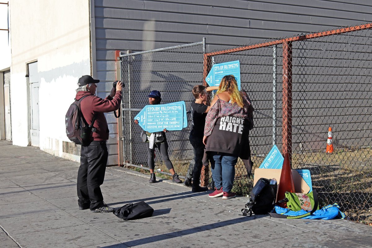 StolenBelonging's tweet photo. #StolenBelonging team hit the streets this week! With so many folks getting swept every day & the hateful rhetoric against our unhoused neighbors amplifying from the local to the fed level, we're finding new ways to get these stories out. #SolutionsNotSweeps #CityIsAFuckingThief https://t.co/5MWY9UNMwt