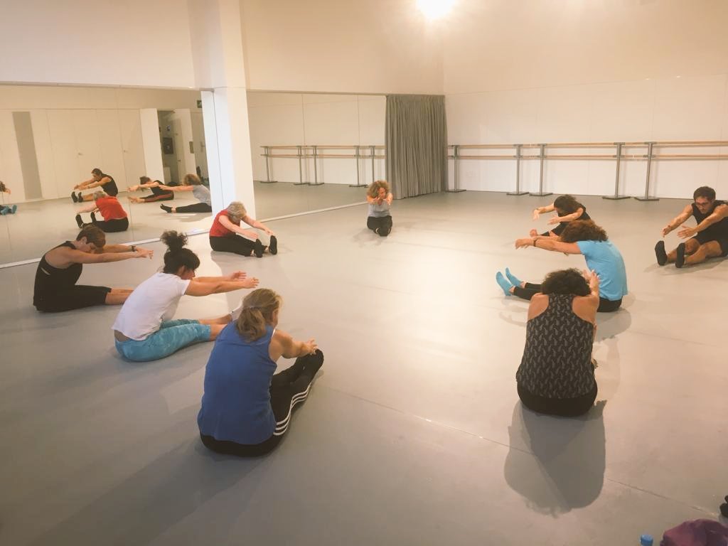 teatrelartesa's tweet photo. Ahir els grups de dansa i teatre han entrat per primer cop a les les aules de L'Artesà com a nova seu de L'Escola d'Arts en Viu!!! Benvingudeeeeees!!!!! 🎉🎊😍🤸
Ens esperen grans moments! 🙌🙌🙌
@ElPratCultura @ajelprat #ArtsEnViu #lescoladartsenviu
#lartesa #teatrelartesa https://t.co/hJfxASZs7M