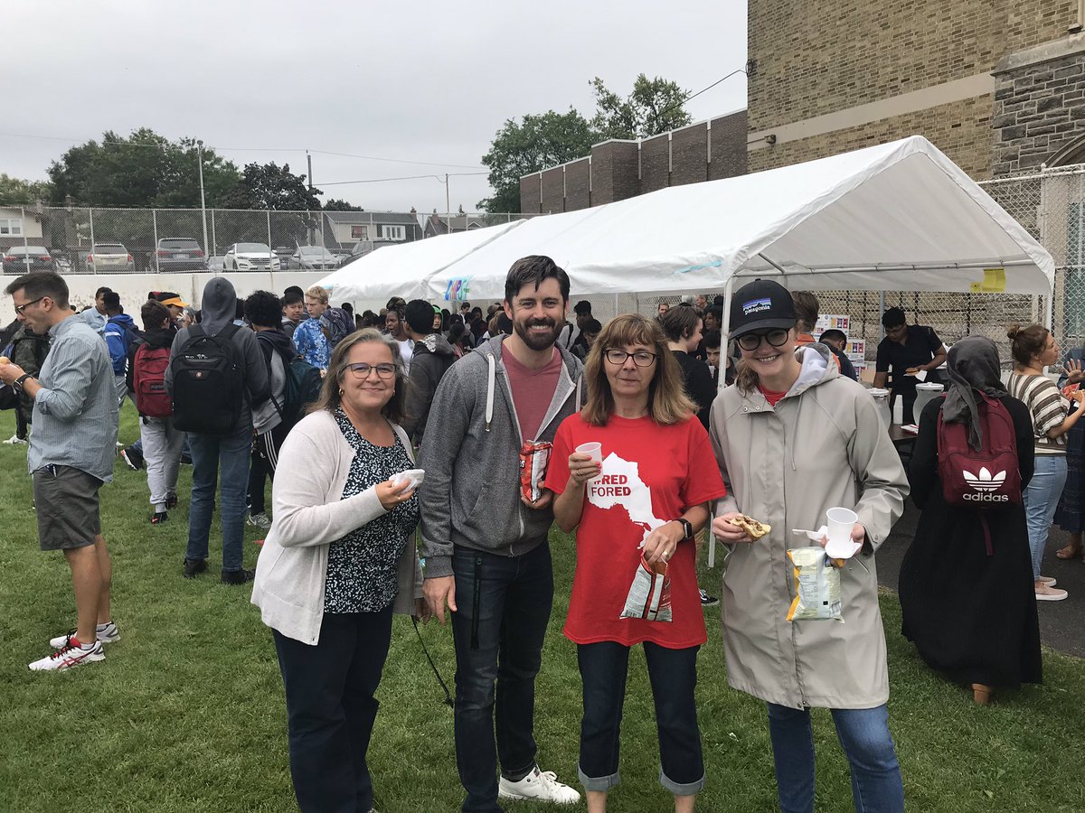 Welcome BBQ pics!!! <a href="/TDSB_Greenwood/">Greenwood S.S.</a> <a href="/Danforth_CTI/">DanforthCTI_Tweets</a> <a href="/mr_wires/">Bryan Wires (he/him)</a> <a href="/bjbarone/">BJ Barone (he/him)</a> <a href="/tdsb_Rob/">Rob MacKinnon</a>