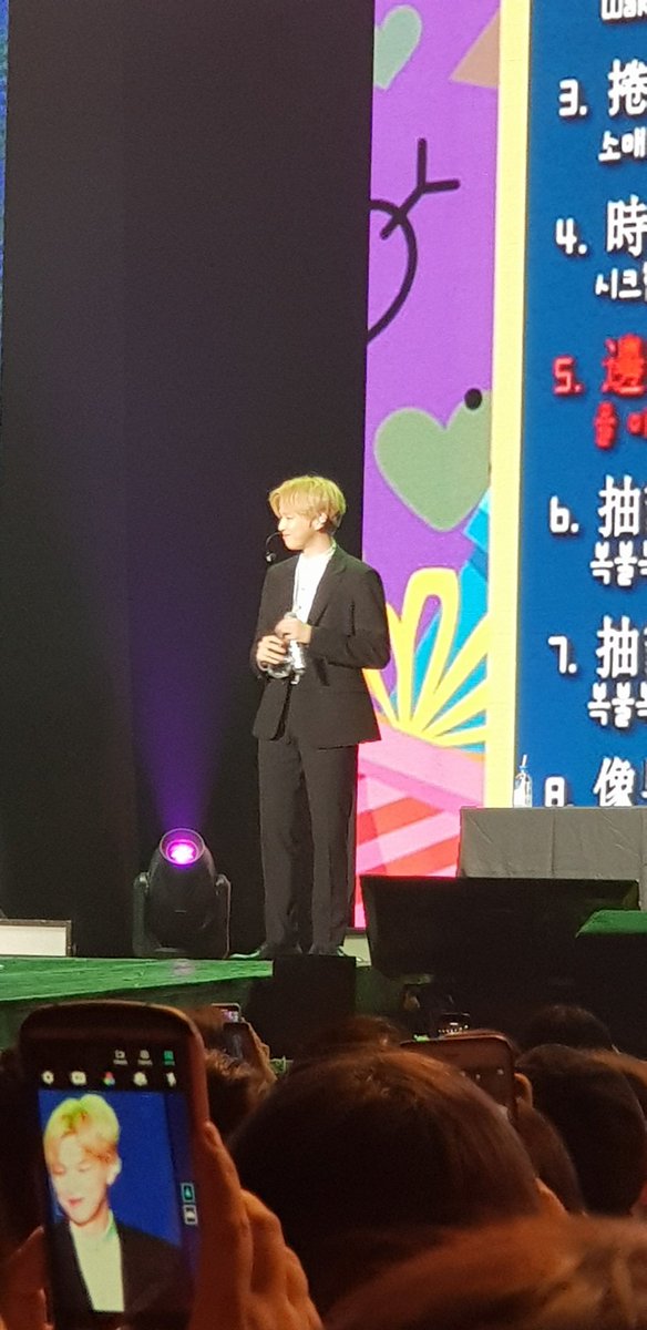 gmlwl99's tweet photo. 190913 대만💓
소중한 추억 행복한 추억
고맙고 사랑합니다
#DanielK
#강다니엘 #kangdaniel
#姜丹尼爾 #姜丹尼尔
#カンダニエル
#คังแดเนียล
#color_on_me
#colouronme
#Danity #Danityhk
#다니티
#konnectentertainment
#kangdanielfanmeetingintaipei https://t.co/RjzNbWJHX3