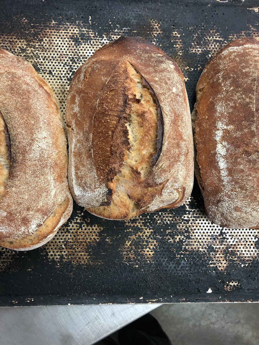Exciting time for us as we’re now only bake with organic ingredients😁 Our certification is in process by <a href="/BiodynamicUK/">Biodynamic Assoc UK</a> Starting from this Saturday <a href="/stroudfarmermkt/">Stroud Farmers' Mkt</a> 🙏🙏