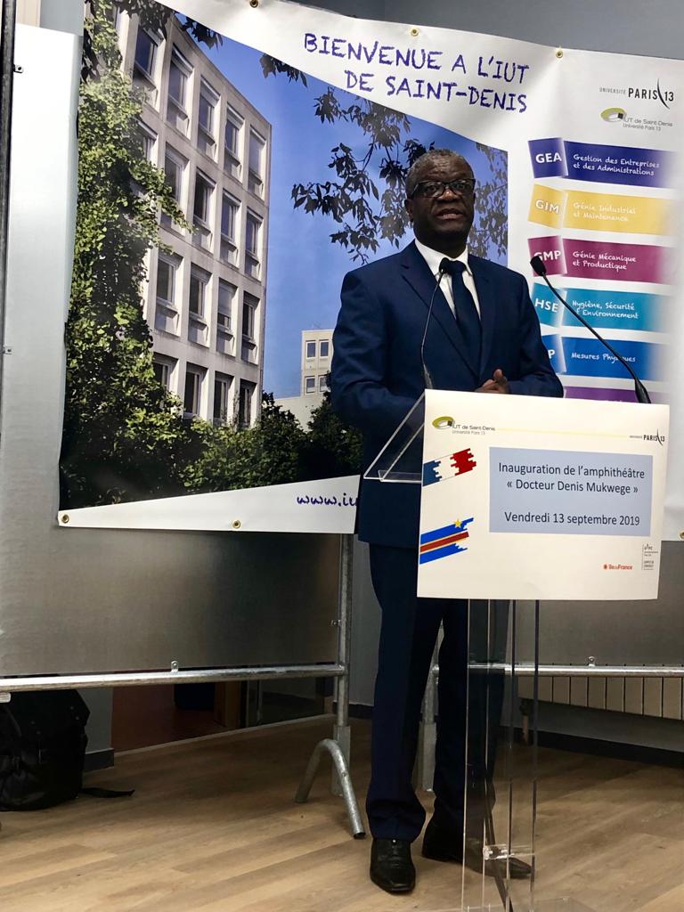 Merci à l @iutsaintdenis de l' @univ_paris13 pour l'inauguration de l'amphithéâtre Docteur Denis Mukwege ! Très touché par votre mobilisation contre les violences faites aux femmes et pour l égalité femmes - hommes !