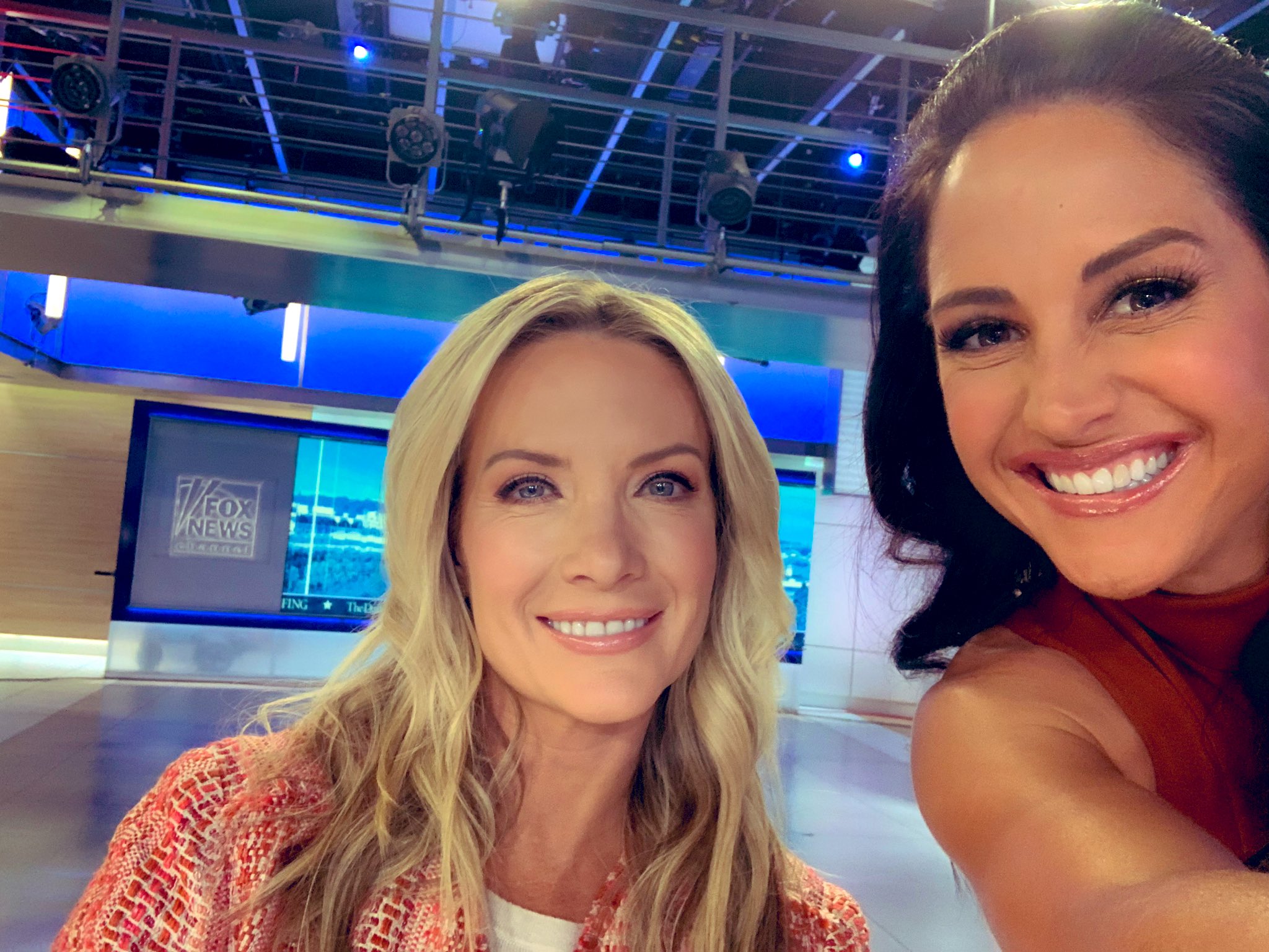 Emily Compagno on X: "Join me with @DanaPerino as we discuss Felicity  Huffman's sentencing this hour-⚖️Tune in @dailybriefing @FoxNews 2pmET!  https://t.co/VSqyyMyiHO" / X