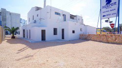 HolidayVillasSp's tweet photo. Commercial for rent in Eivissa Spain 6,500 euros (5,780 GBP) monthly https://t.co/5hMccRCFCa https://t.co/LXbaUzjDls