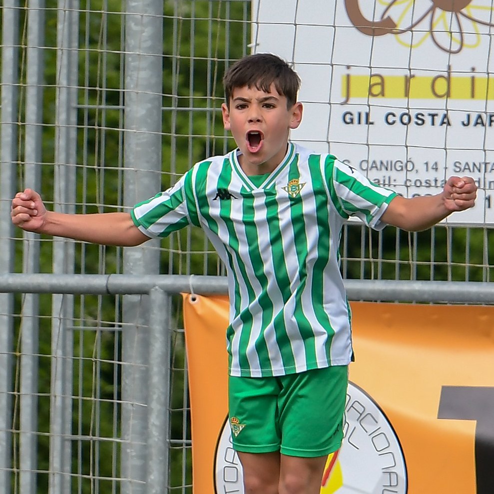 TARfootball_'s tweet photo. ⏳ Atentos! Tendremos noticias importantes en breve...🤪
⏳ Atents! Tindrem importants notícies en breu...🤪
⏳ We aware! We will have important news soon...🤪
#TAR20 #TARfan #TheBestSoccerU11 https://t.co/3hmROoqceP