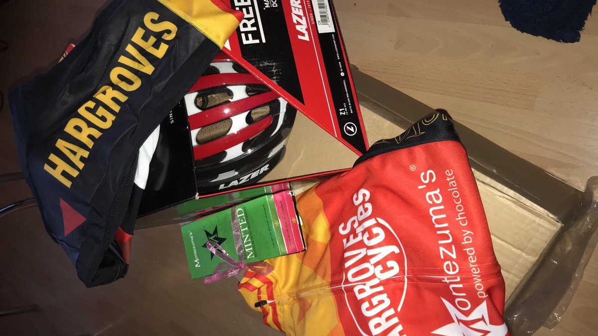 new kit day :) super excited to race in @HargrovesRT colours this weekend at both <a href="/EasternCx/">Cyclocross</a> and <a href="/CentralCXLeague/">Central CX League</a>