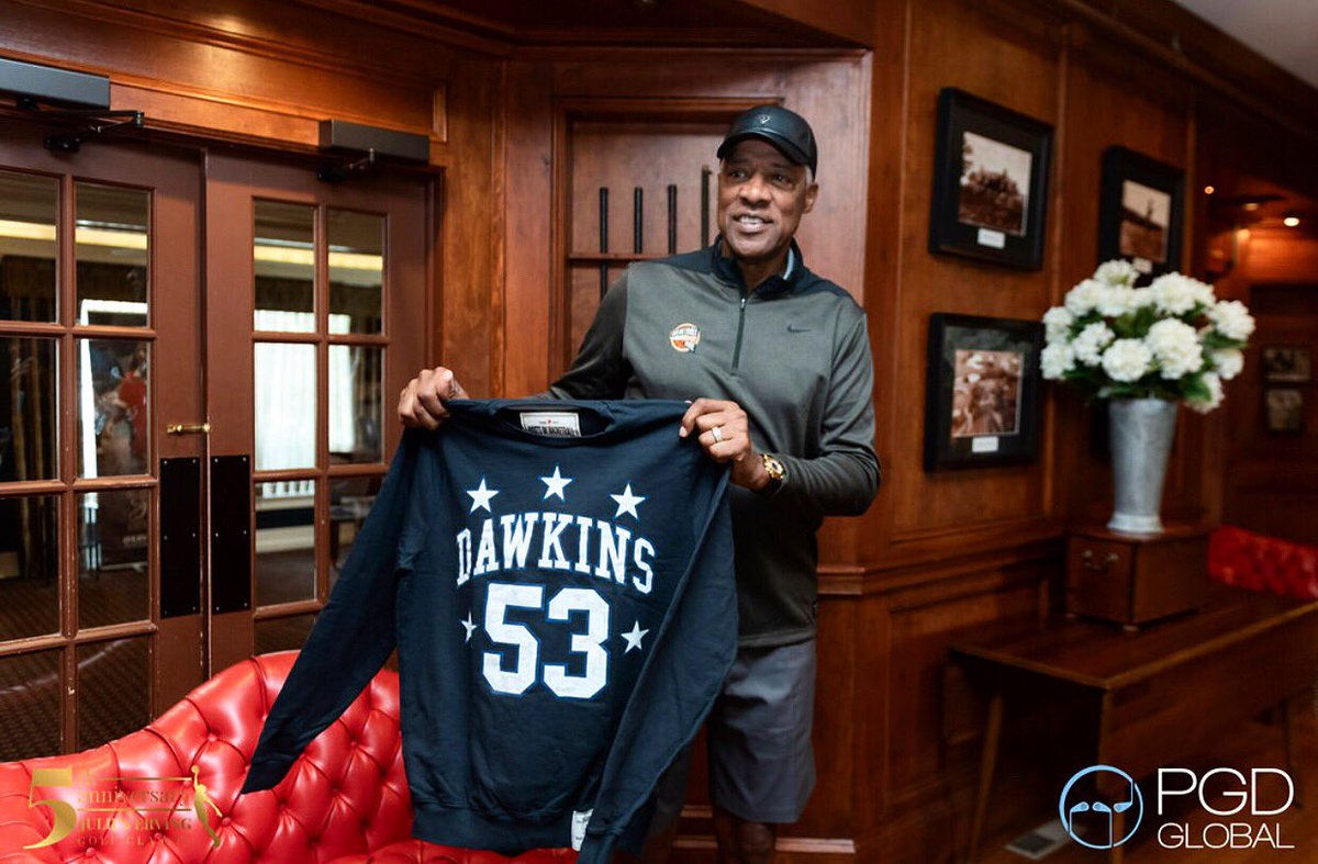 ErvingClassic's tweet photo. Thank you @rootsoffight for always Supporting the #ErvingClassic with your legendary gear! We love #RootsOfFightβ€οΈ! #JEGC @juliuserving #Sports #Fashion https://t.co/bNUJWuY6BN