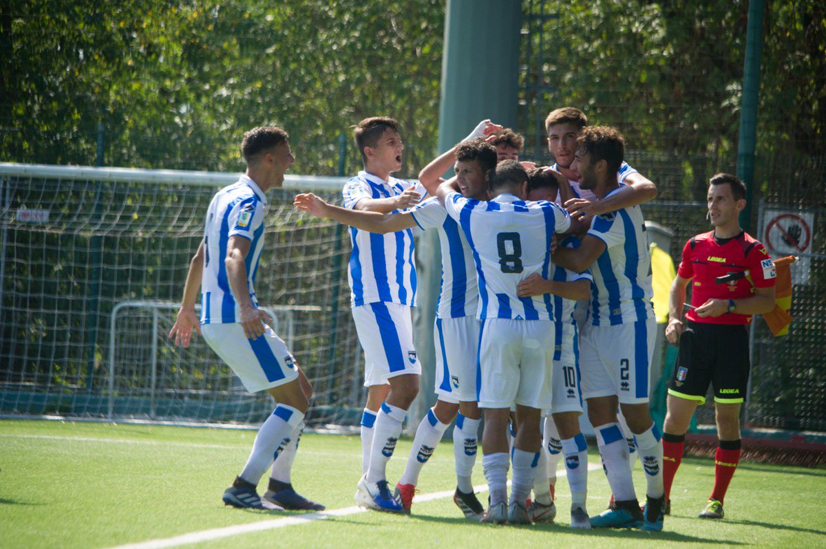 PescaraCalcio's tweet photo. CAMPIONATO #Primavera1Tim โฝ
โช๐ต Buona prova dei #BiancAzzurri beffati sul finale di gara da un'autogol contro la quotata @Inter.
Bravi ragazzi ๐๐ป๐ฌ
โฝ: #PescaraInter 2๏ธโฃ-3๏ธโฃ
๐: https://t.co/IgoxYt6r76
๐: Next --> #PescaraLazio
#AmoPescara #BiancAzzurri https://t.co/MZaAolrk2H